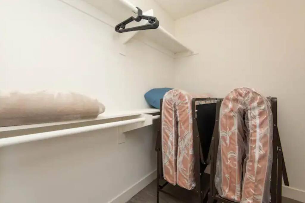 Hollywood Sleep 7 Panoramic View Two Bedroom With Rooftop Apartment *