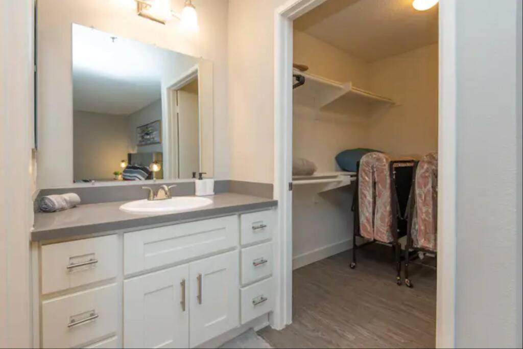 Hollywood Sleep 7 Panoramic View Two Bedroom With Rooftop Los Angeles