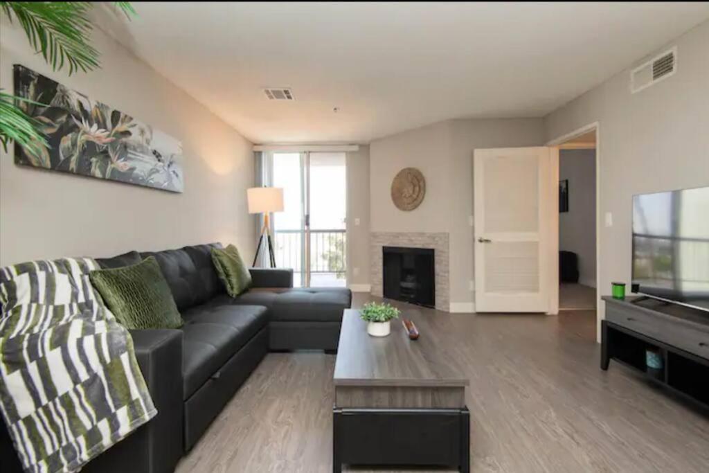 Hollywood Sleep 7 Panoramic View Two Bedroom With Rooftop * Los Angeles
