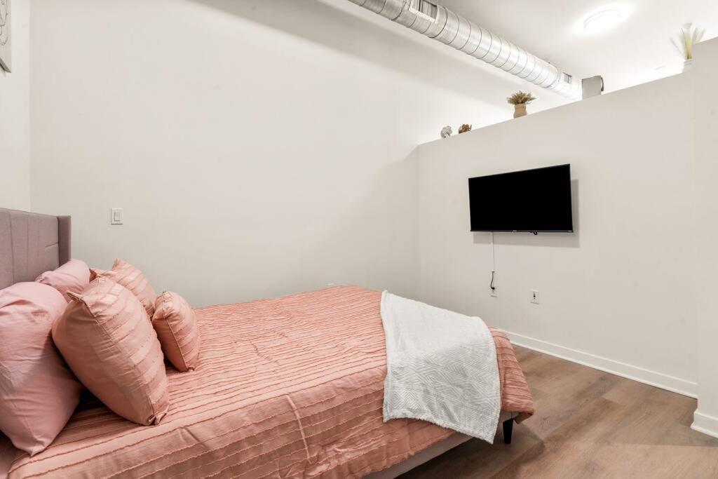 Spacious Dtla With 2 Bed, Free Parking And Pool Apartment Los Angeles