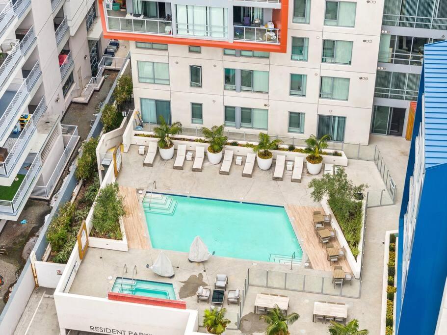 Spacious Dtla With 2 Bed, Free Parking And Pool Apartment *