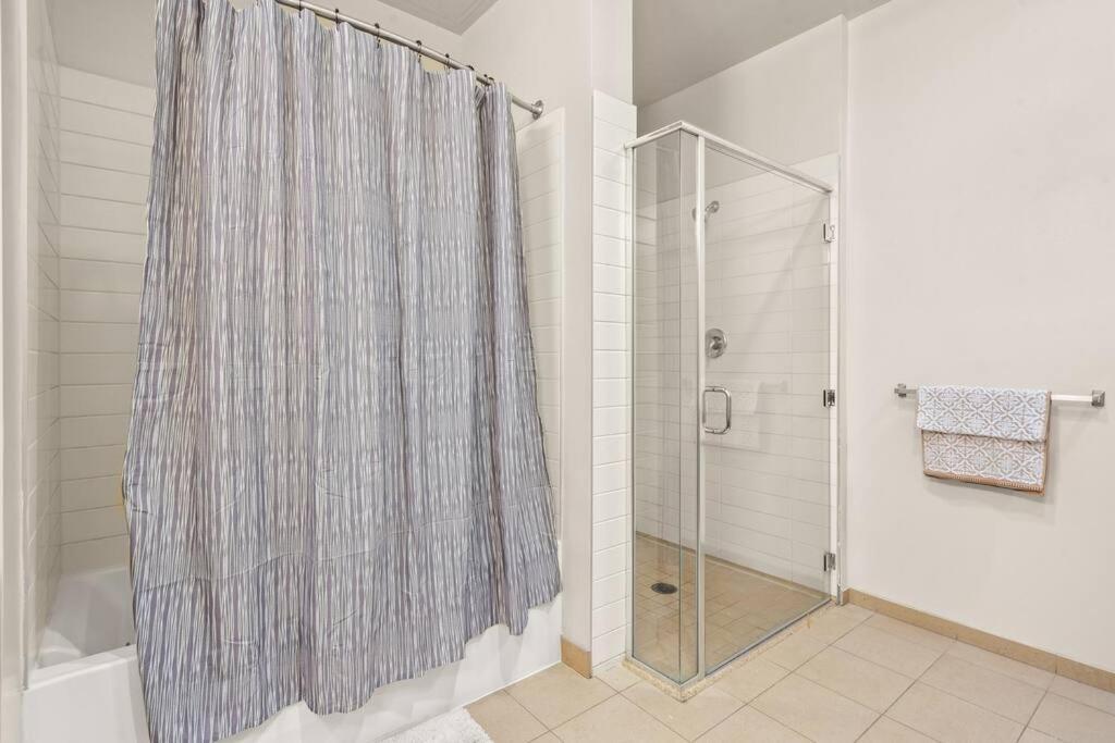 Spacious Dtla With 2 Bed, Free Parking And Pool Apartment Los Angeles