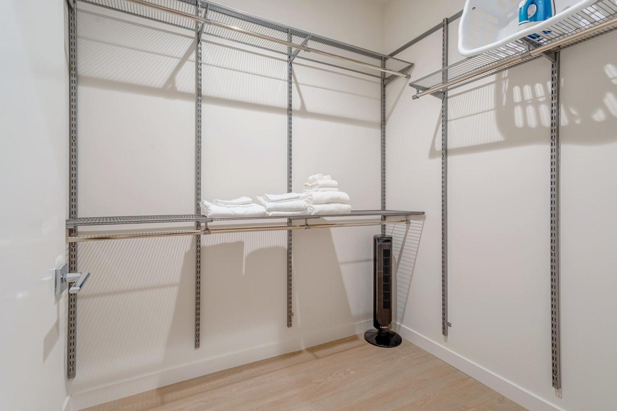 Apartment Ucla Area Cozy Coliving W Walk In Closet *