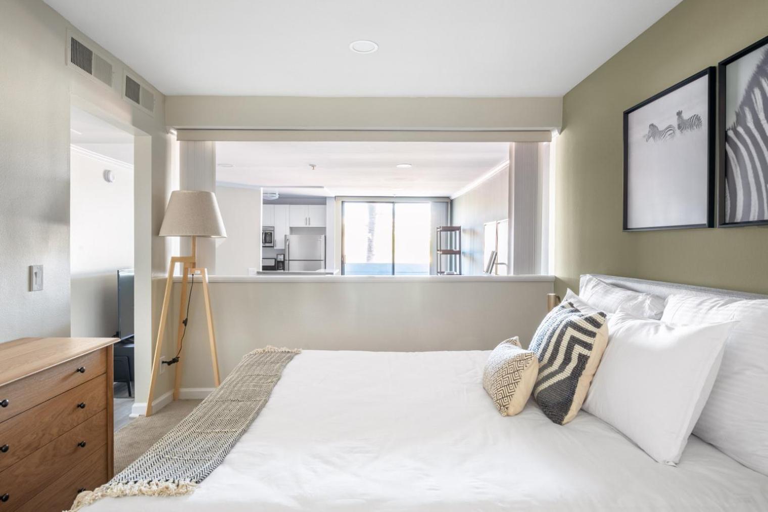 Brentwood W Pool Nr Ucla Whole Foods Lax-290 Apartment