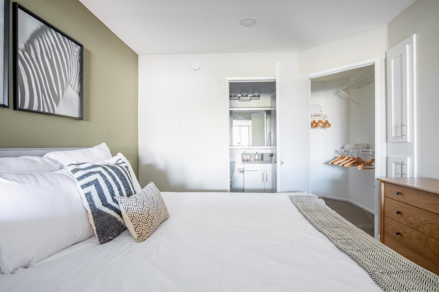 Apartment Brentwood W Pool Nr Ucla Whole Foods Lax-290