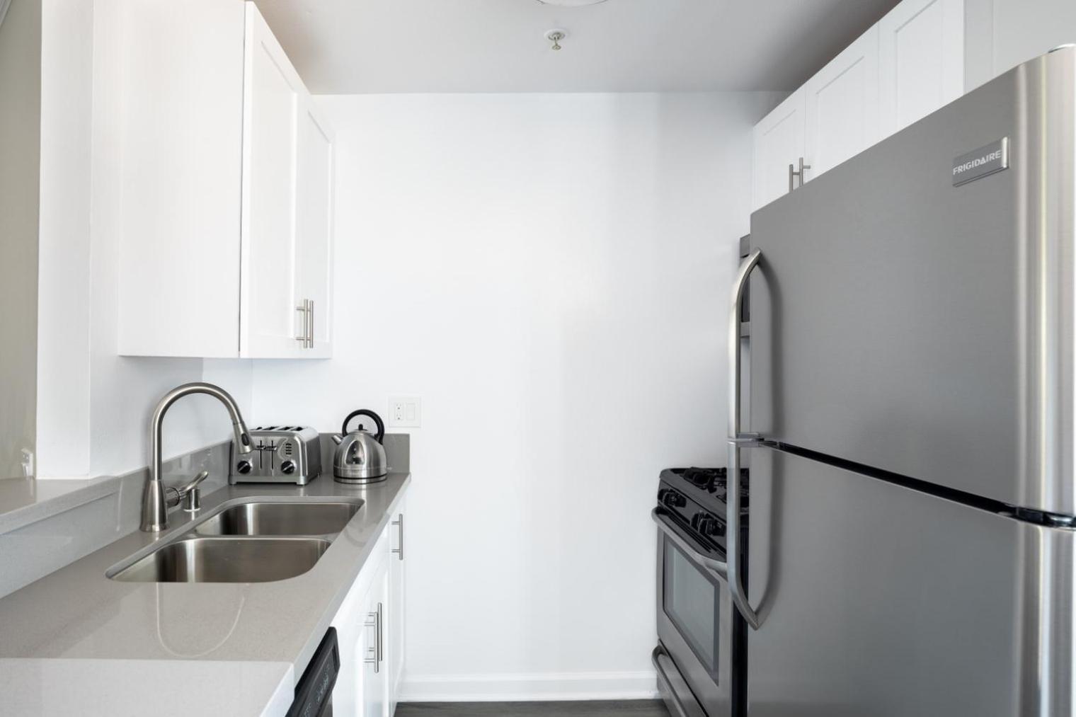 Brentwood W Pool Nr Ucla Whole Foods Lax-290 Apartment