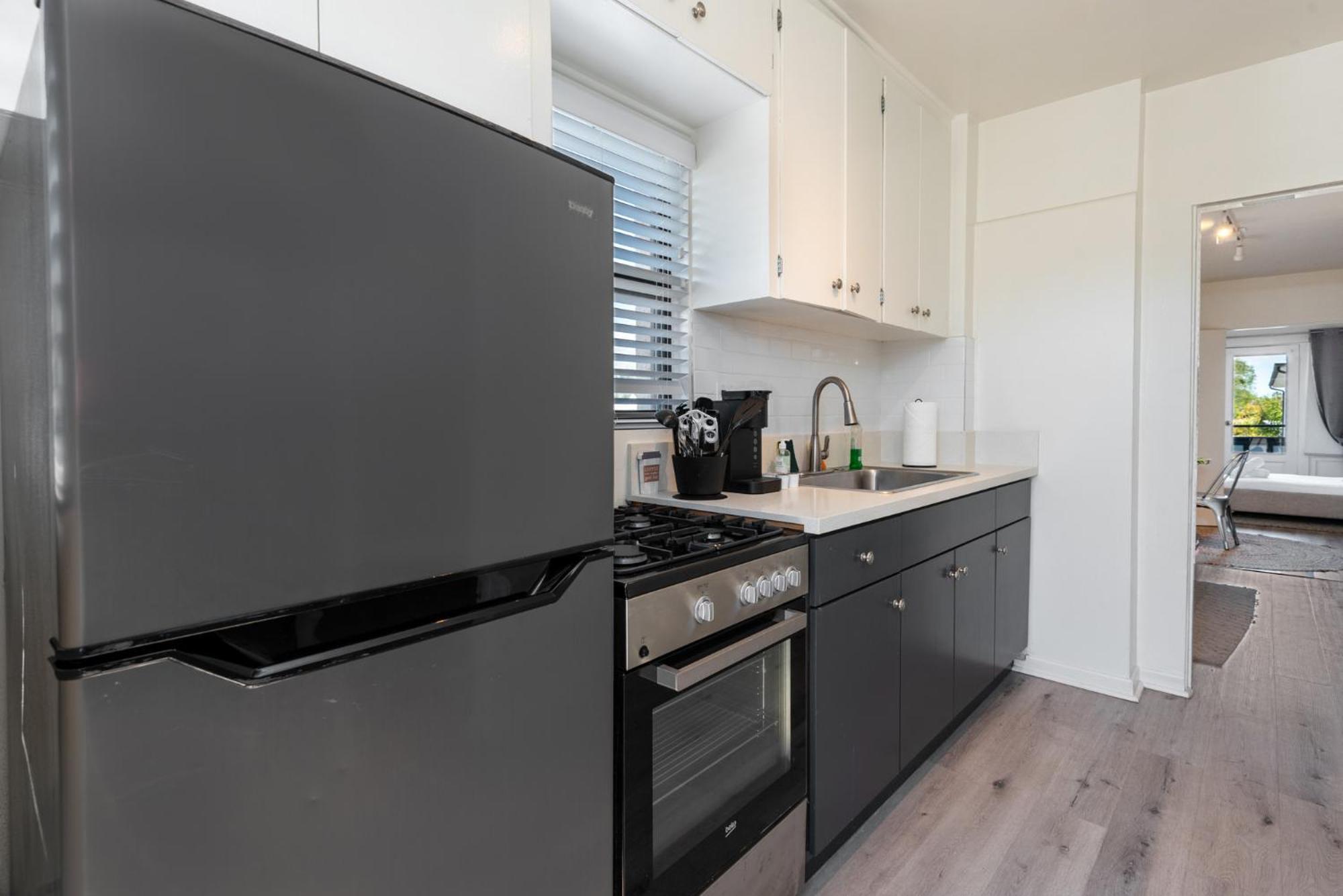 Apartment Modern 1br Haven In Iconic Venice