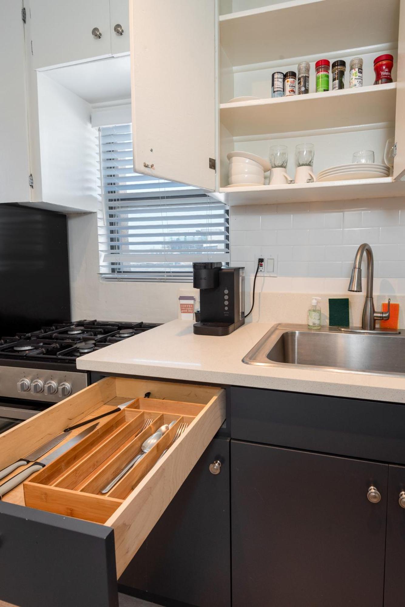 Apartment Modern 1br Haven In Iconic Venice Los Angeles