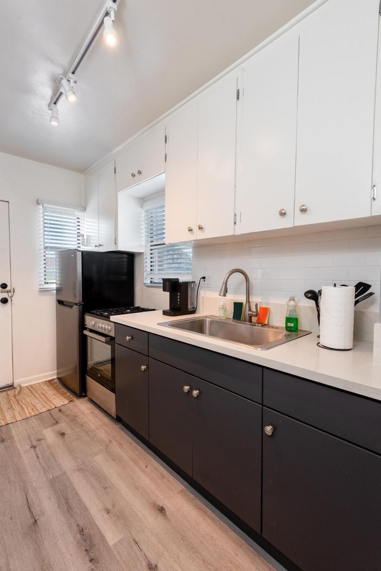Apartment Modern 1br Haven In Iconic Venice Los Angeles