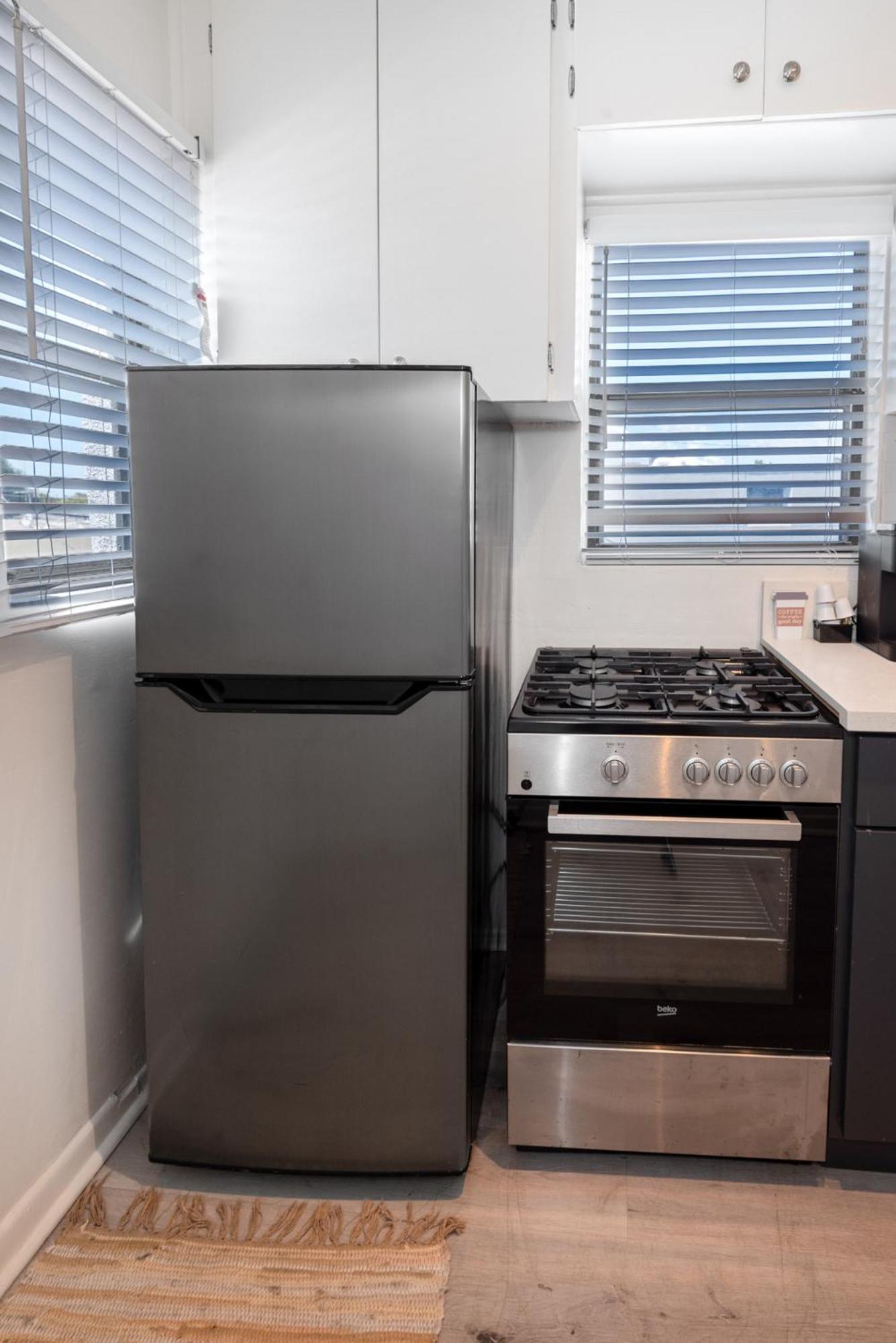 Modern 1br Haven In Iconic Venice Apartment *