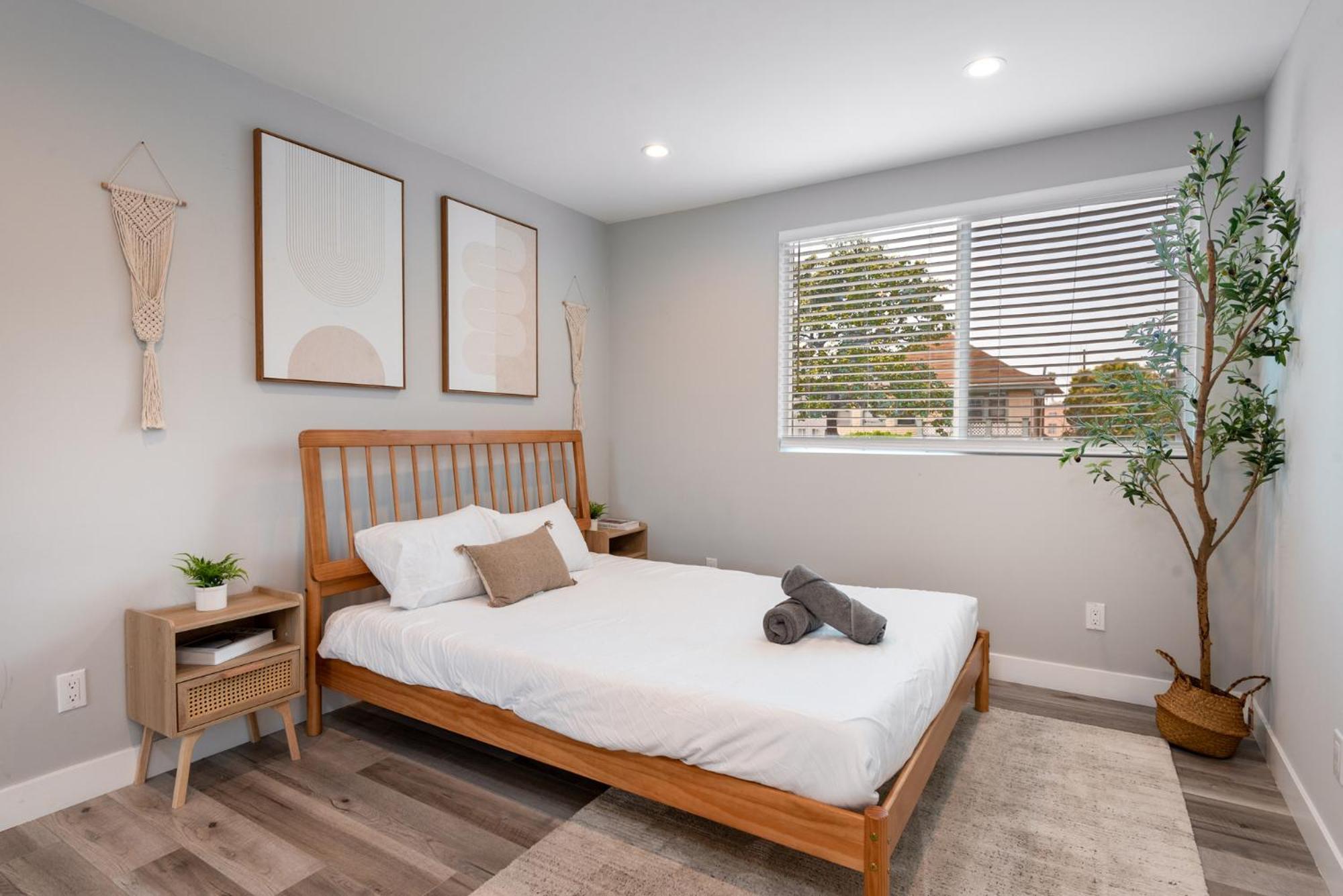 Apartamento Elegant Apt In La With 4br And 4 Ba Sleeps