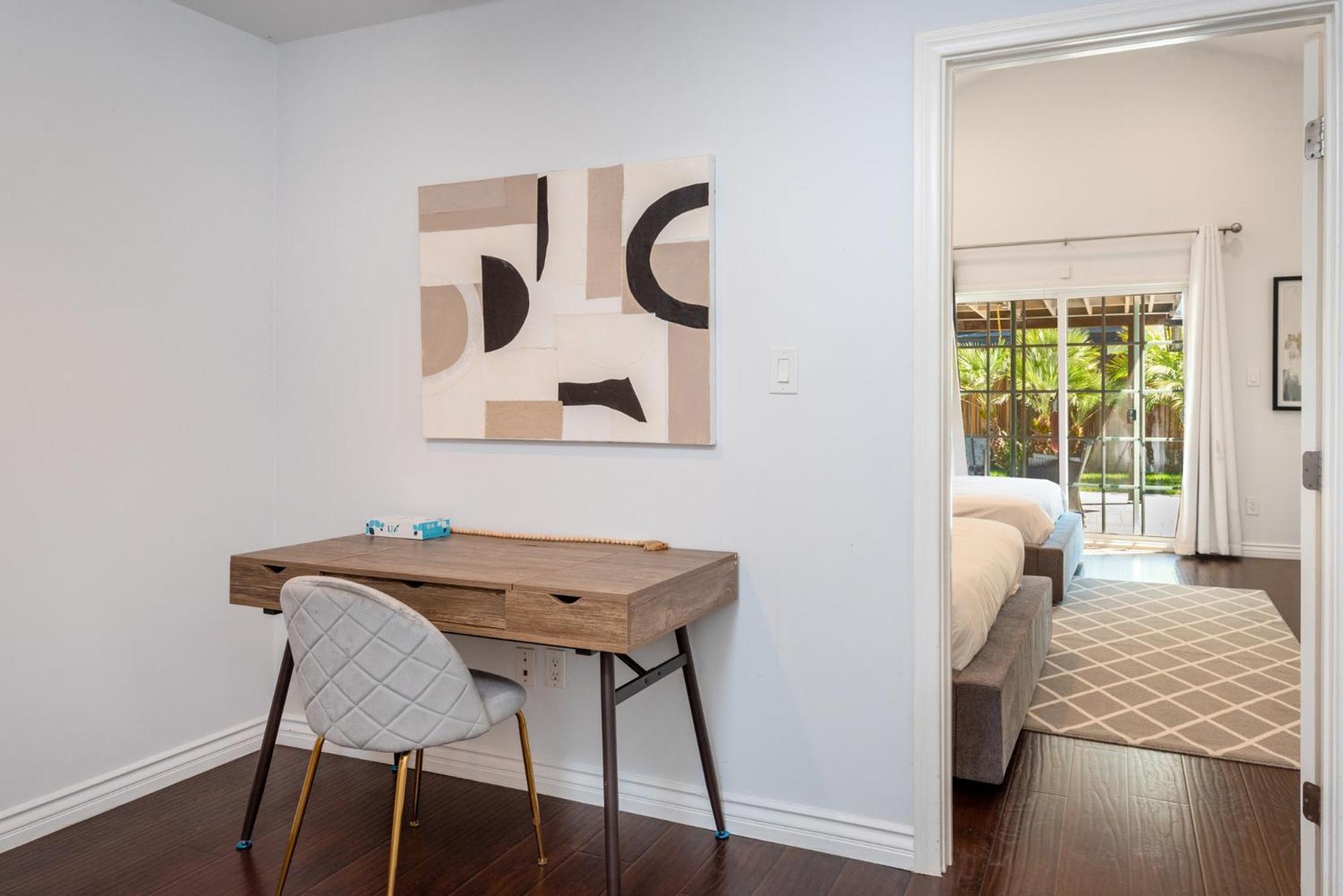 Apartment Luxe Spacious In Tarzana *