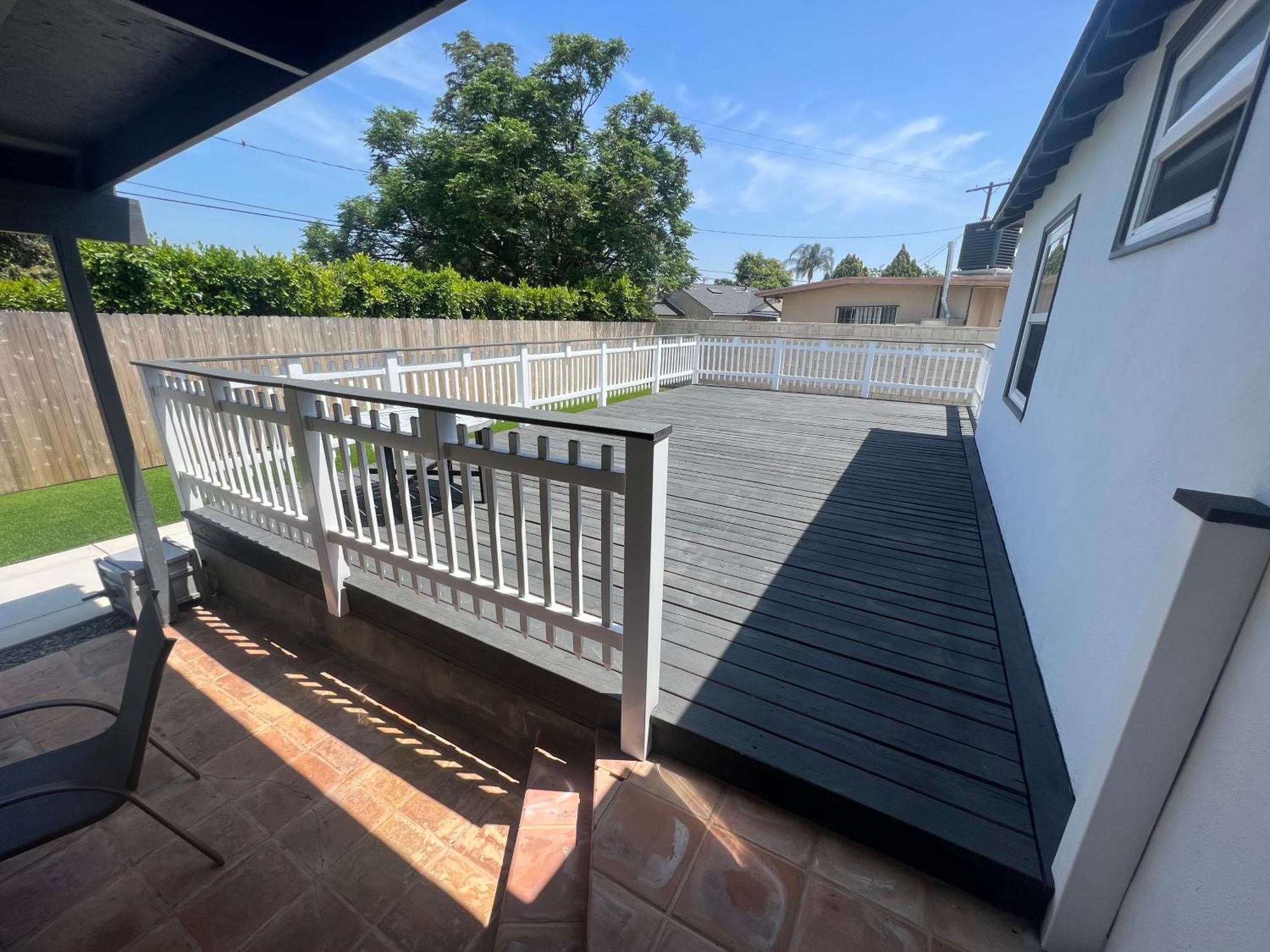 Beautiful Encino House With Backyard, Deck & Patio Los Angeles