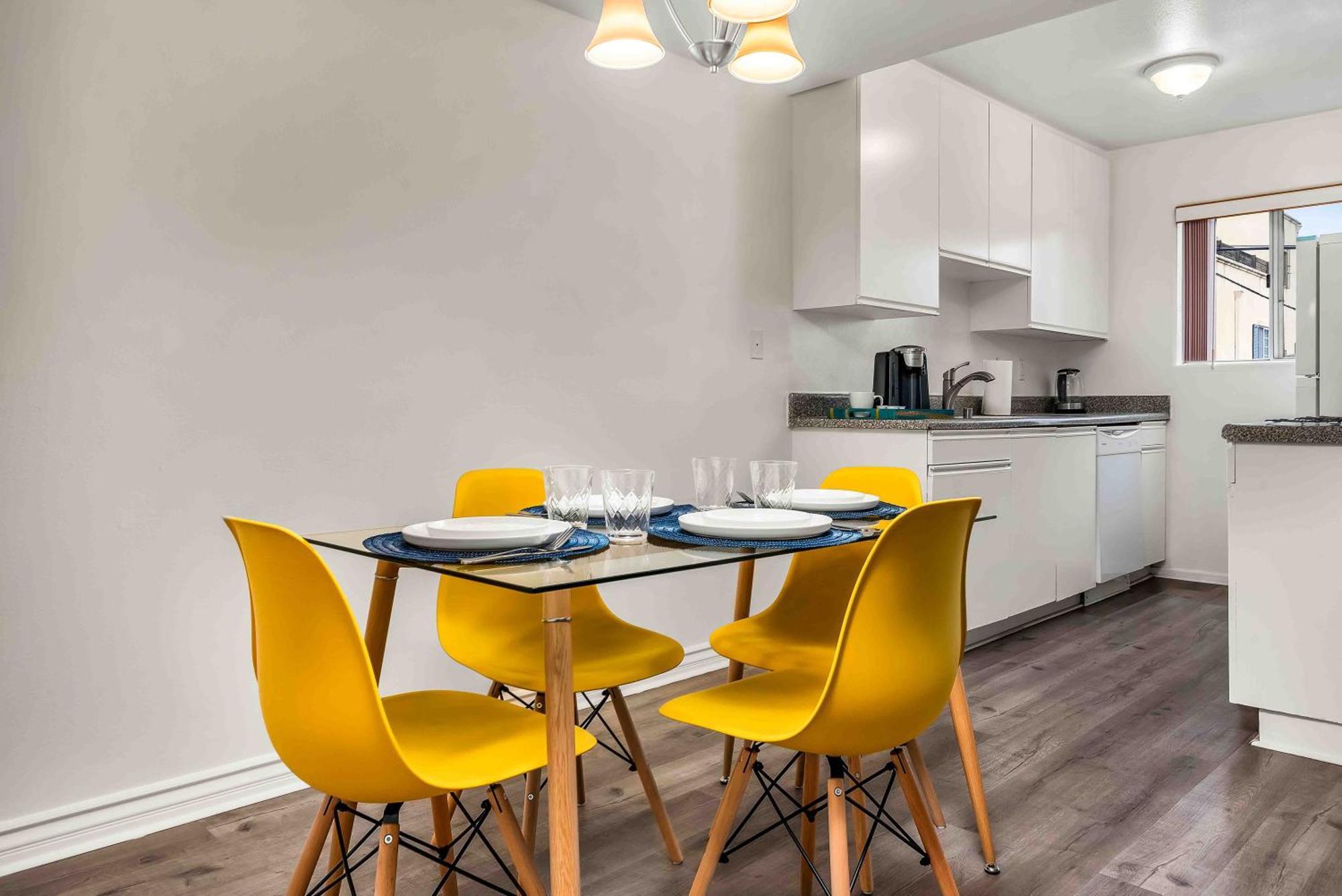 Apartamento Spacious 2 Bedroom Retreat Near Beverly Hills With Free Parking *