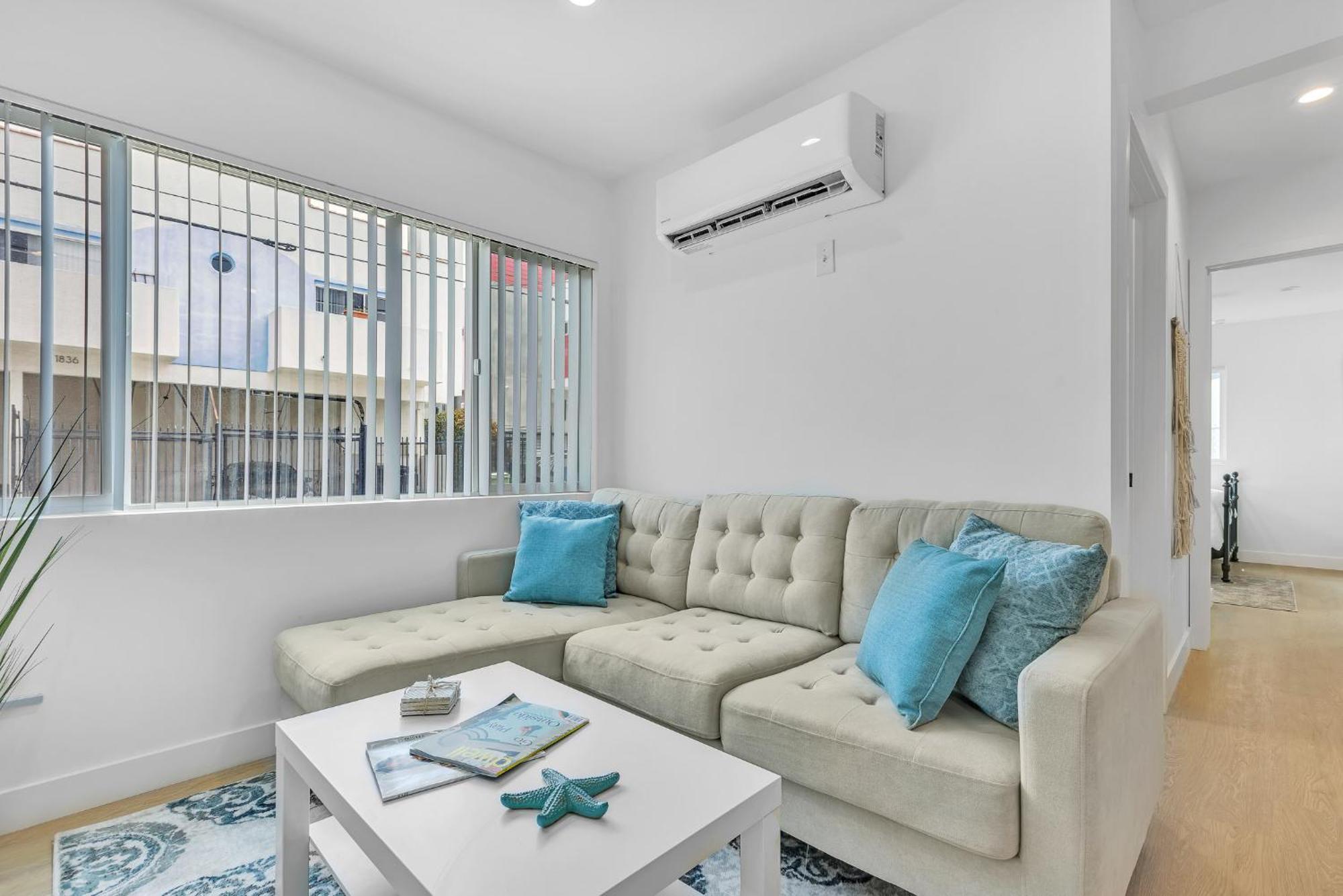 Newly Renovated 3bed, 2bath In Santa Monica Los Angeles