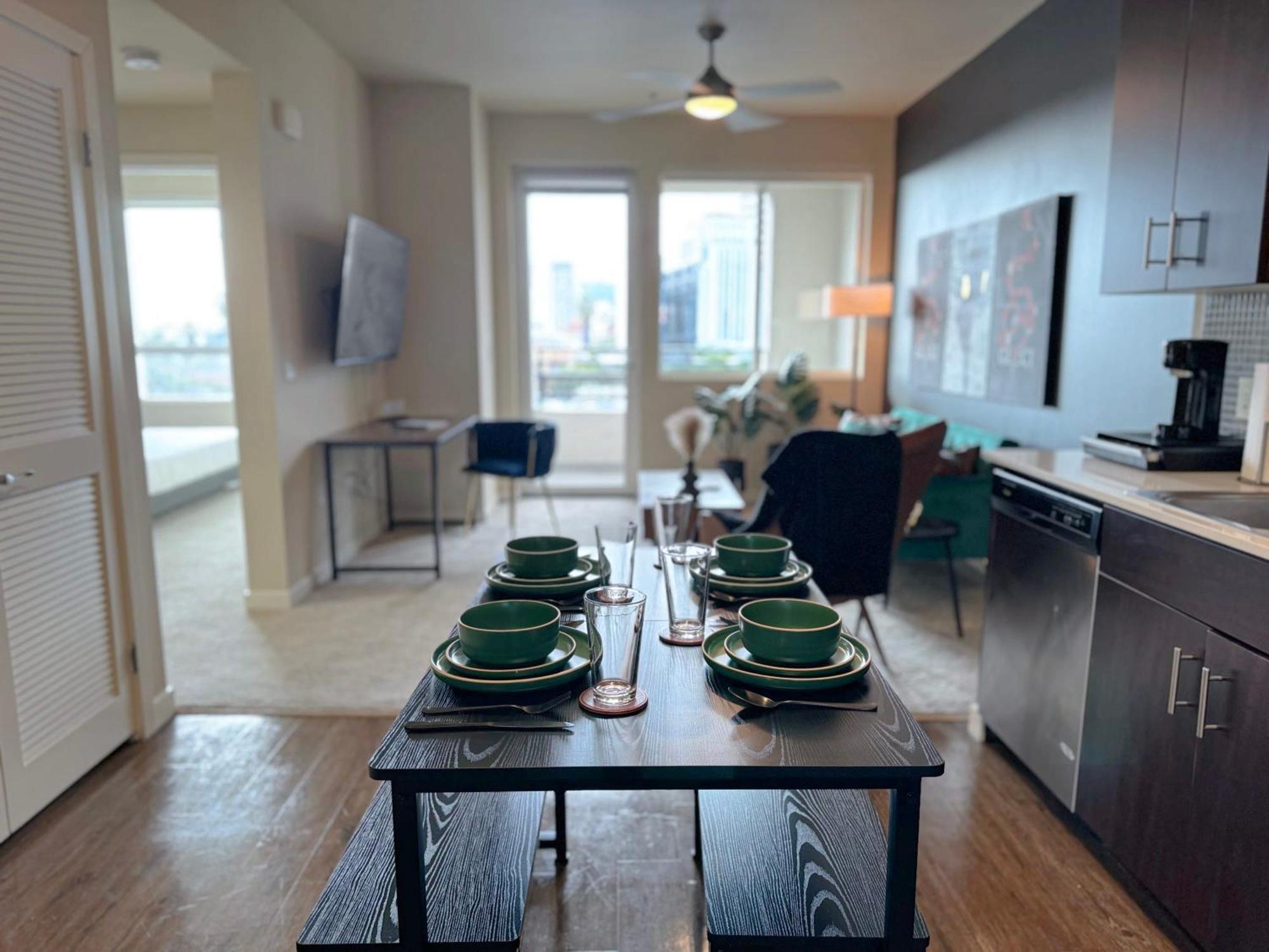 Designer In La-free Parking 10 Min To Cedars Apartment Los Angeles