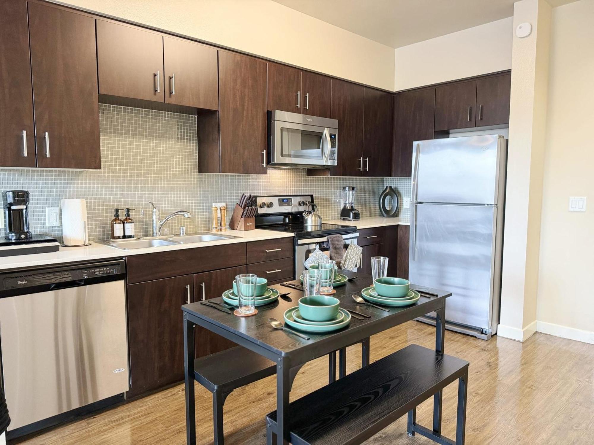 Apartment Designer In La-free Parking 10 Min To Cedars *