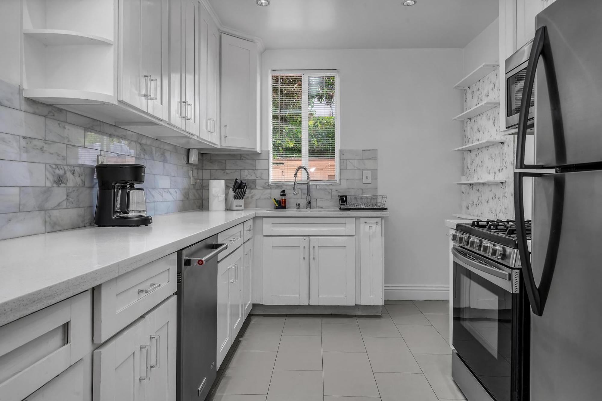 Chic Charming 2-bedroom With Office In The Weho Holiday home