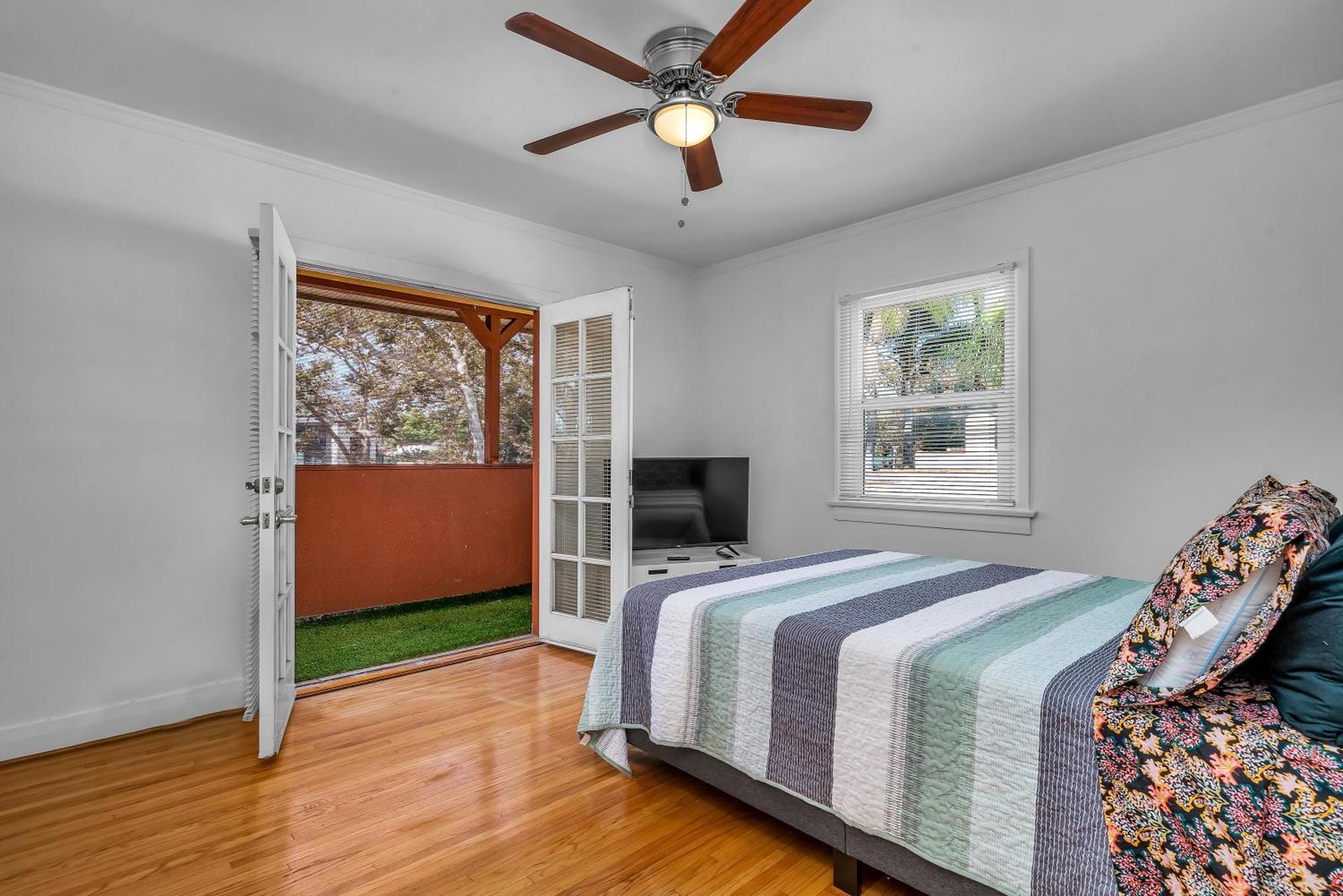 Chic Charming 2-bedroom With Office In The Weho Holiday home *