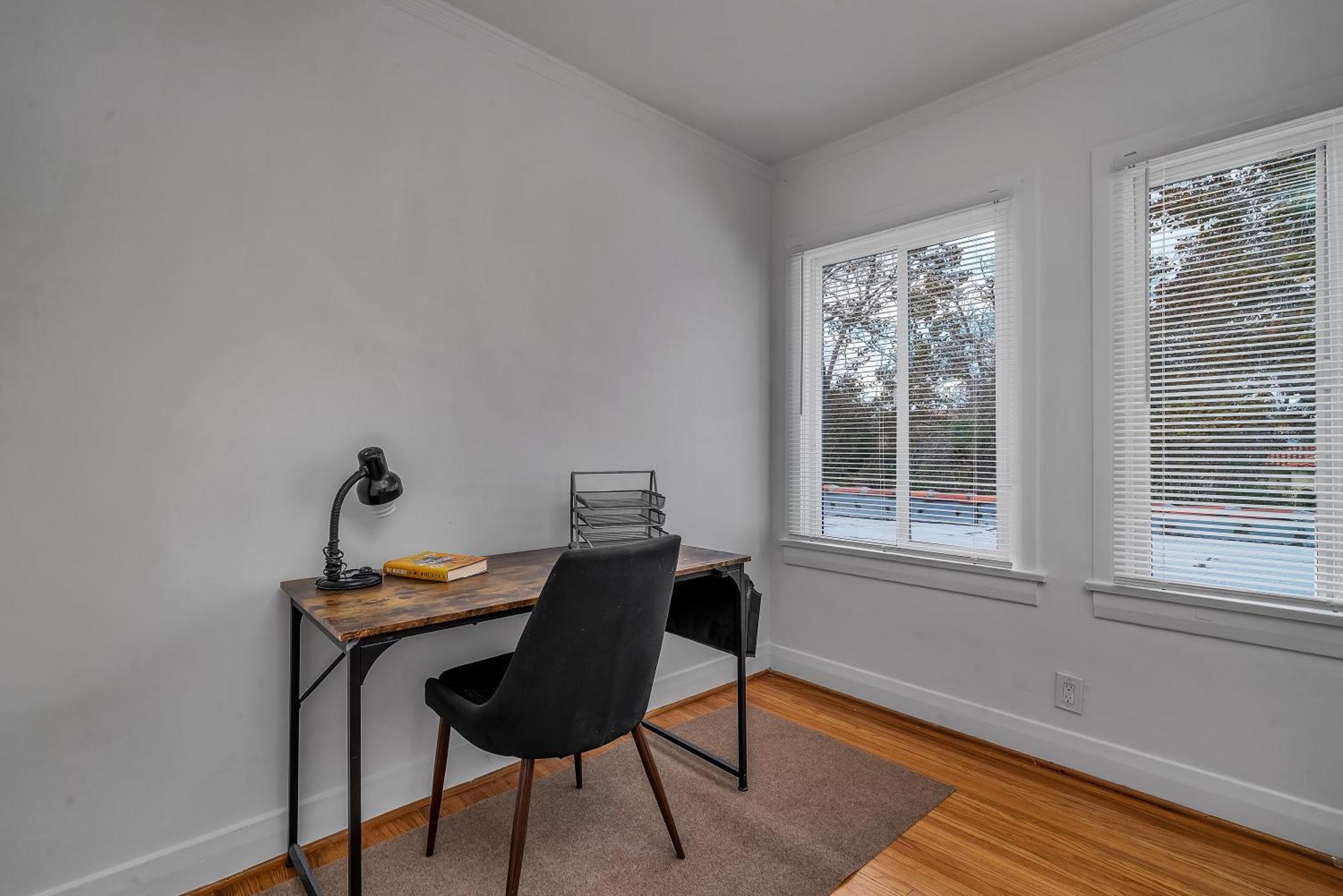Chic Charming 2-bedroom With Office In The Weho Holiday home Los Angeles