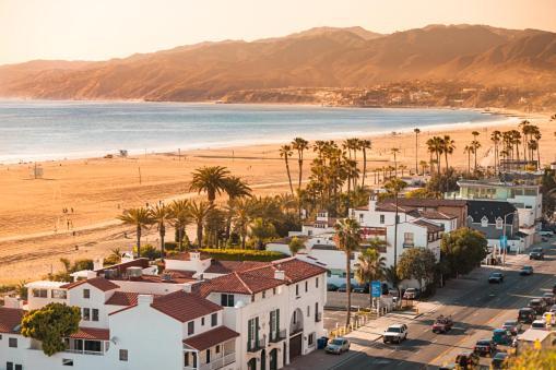 2 Santa Monica Walking * Los Angeles