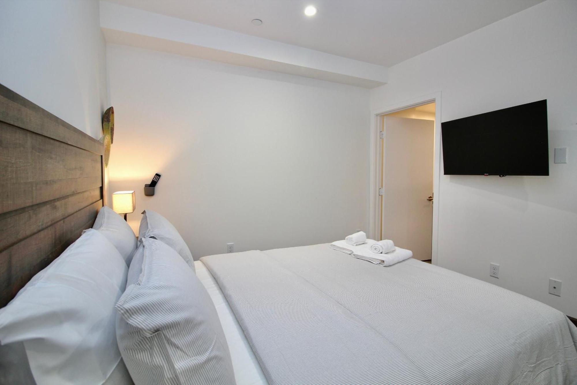 Angeles Premium With Free Parking Aparthotel *