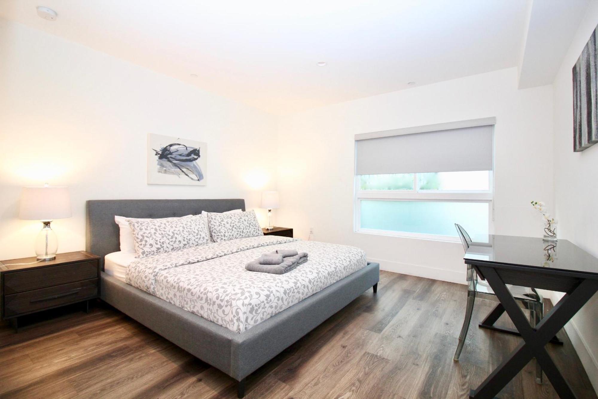 Angeles Premium With Free Parking Aparthotel
