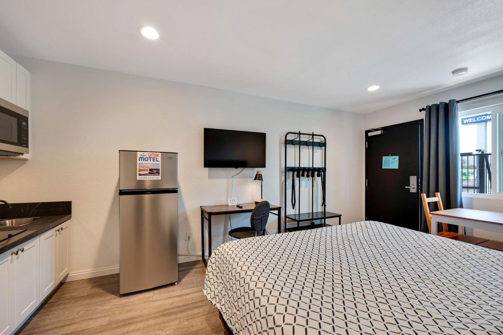 Motel Unik 2*