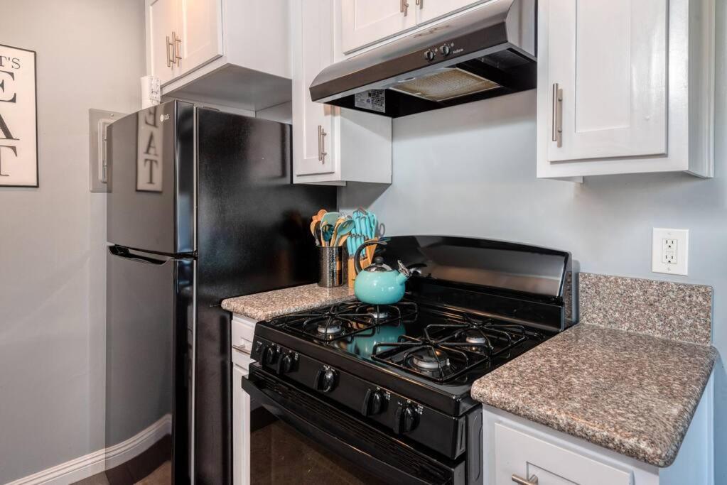 Ultimate Luxury Apt Near Dodgers Stadium Apartment *