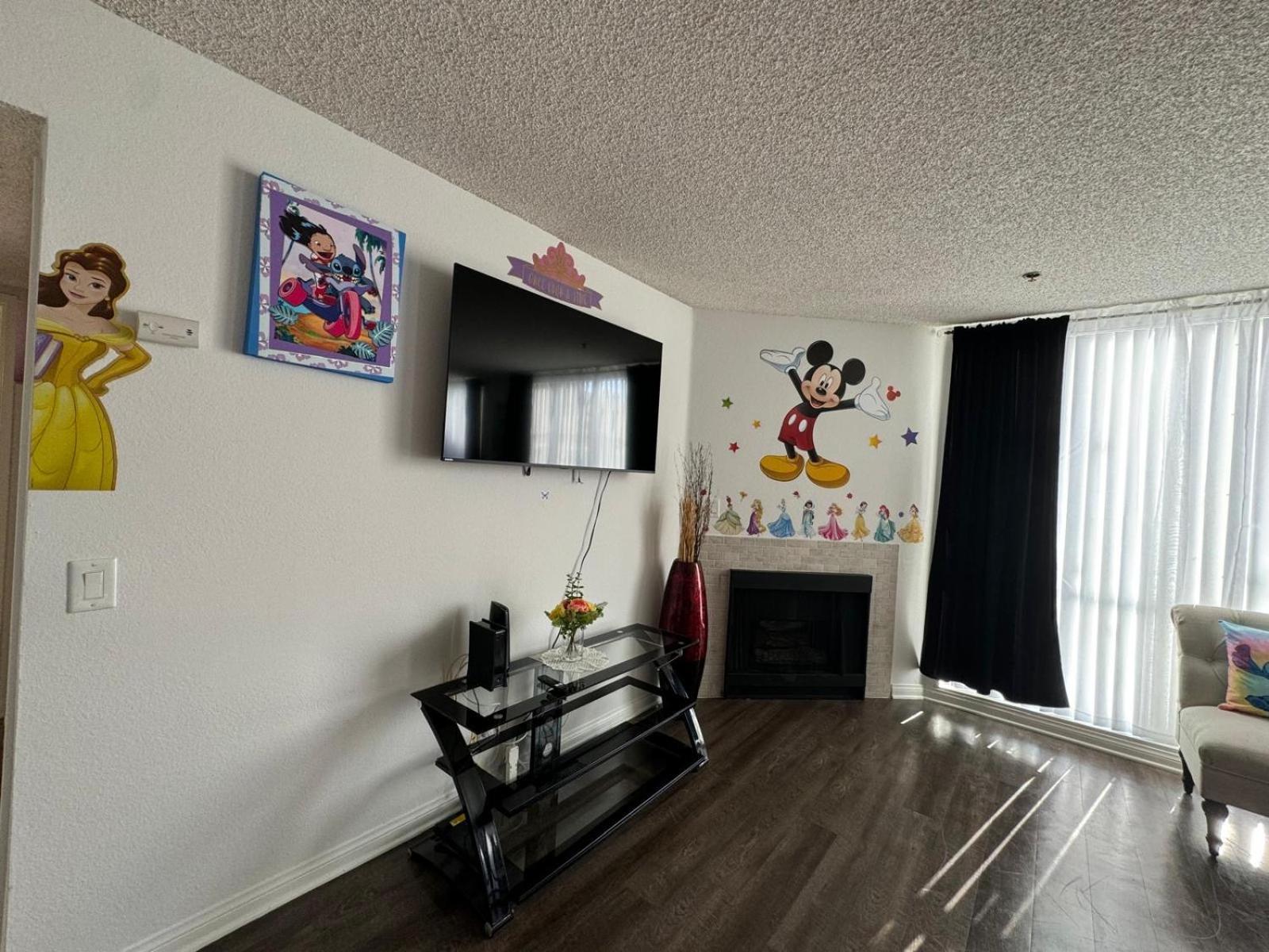 Mario, Harry Potter, & Not Themed Loft Universal 10min Loft Los Angeles
