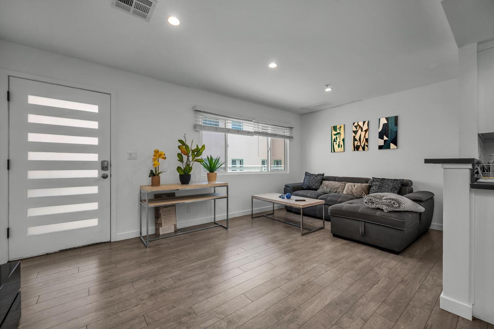 Stylish One-bedroom Retreat With Ac & Free Parking In The Heart Of Hollywood * Los Angeles