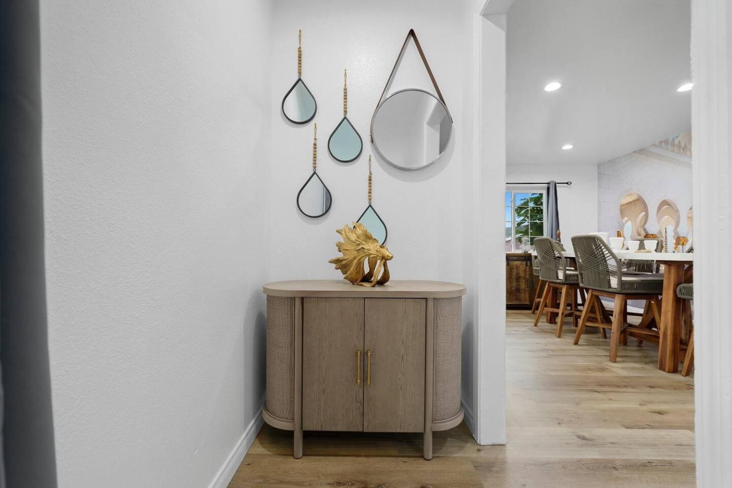 Casa Lanzit - 35 Percent Off April 2025! Low Fees Los Angeles