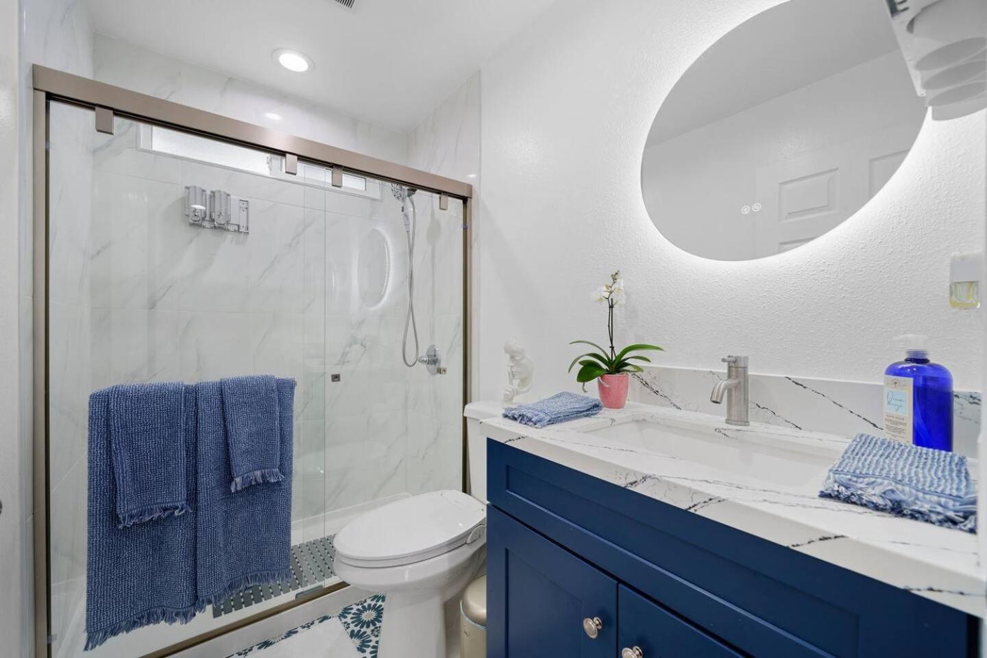 Casa Lanzit - 35 Percent Off April 2025! Low Fees * Los Angeles