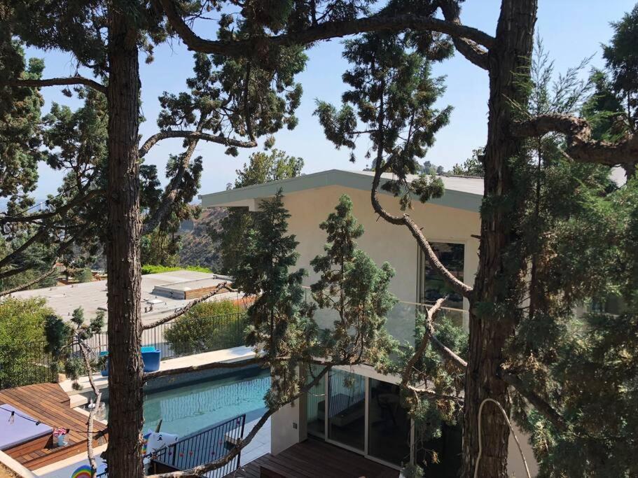 Luxe In Hollywood Hills- Modern Oasis, Pool 5 Min To Sunset Holiday home