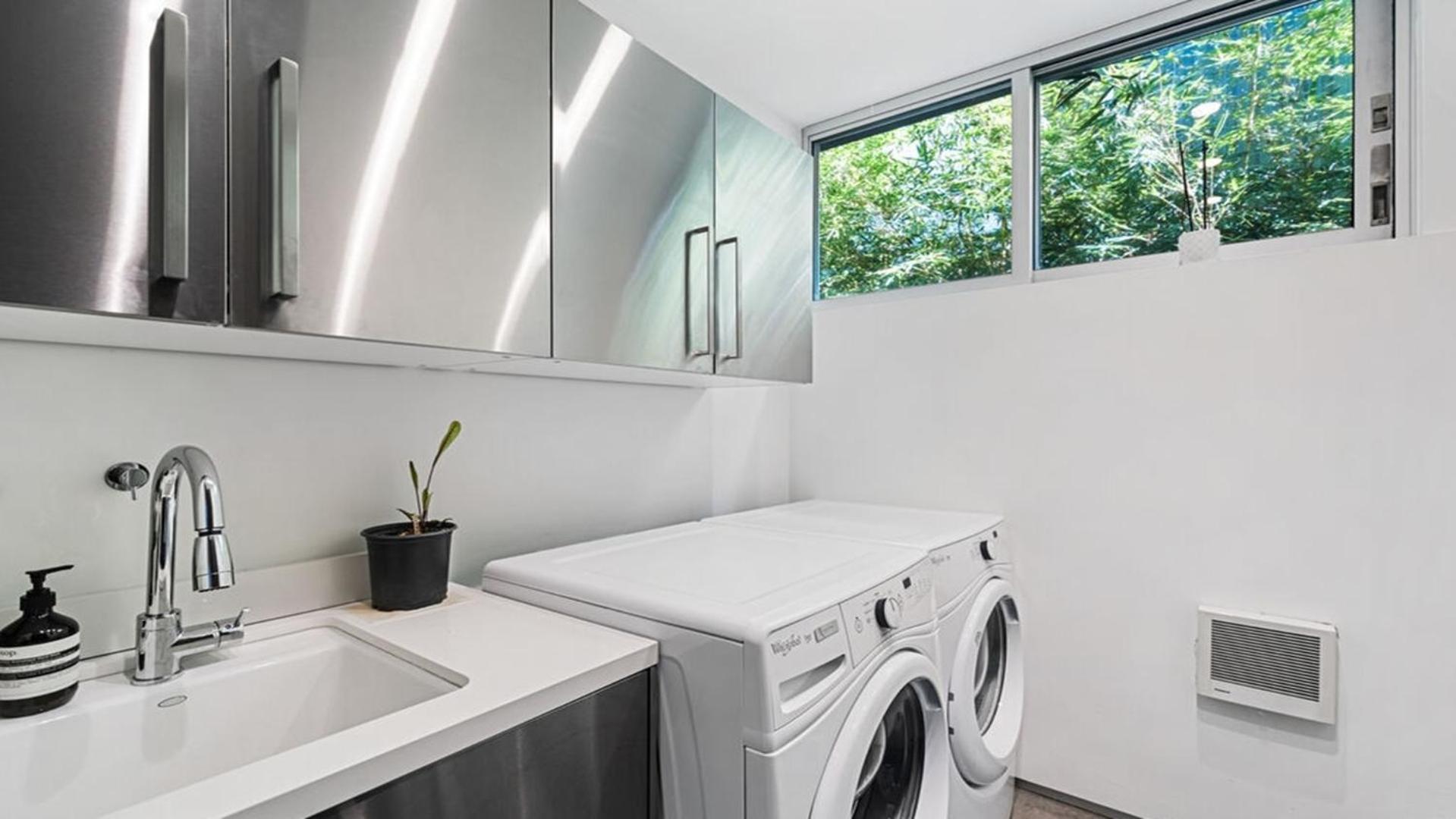 Exquisite Venice Three Bedrooms Marvel Apartment Los Angeles
