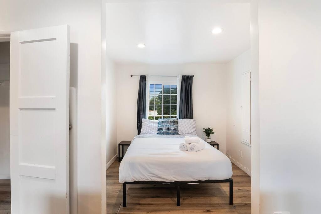 Apartment Chic Studio In Prime Location *