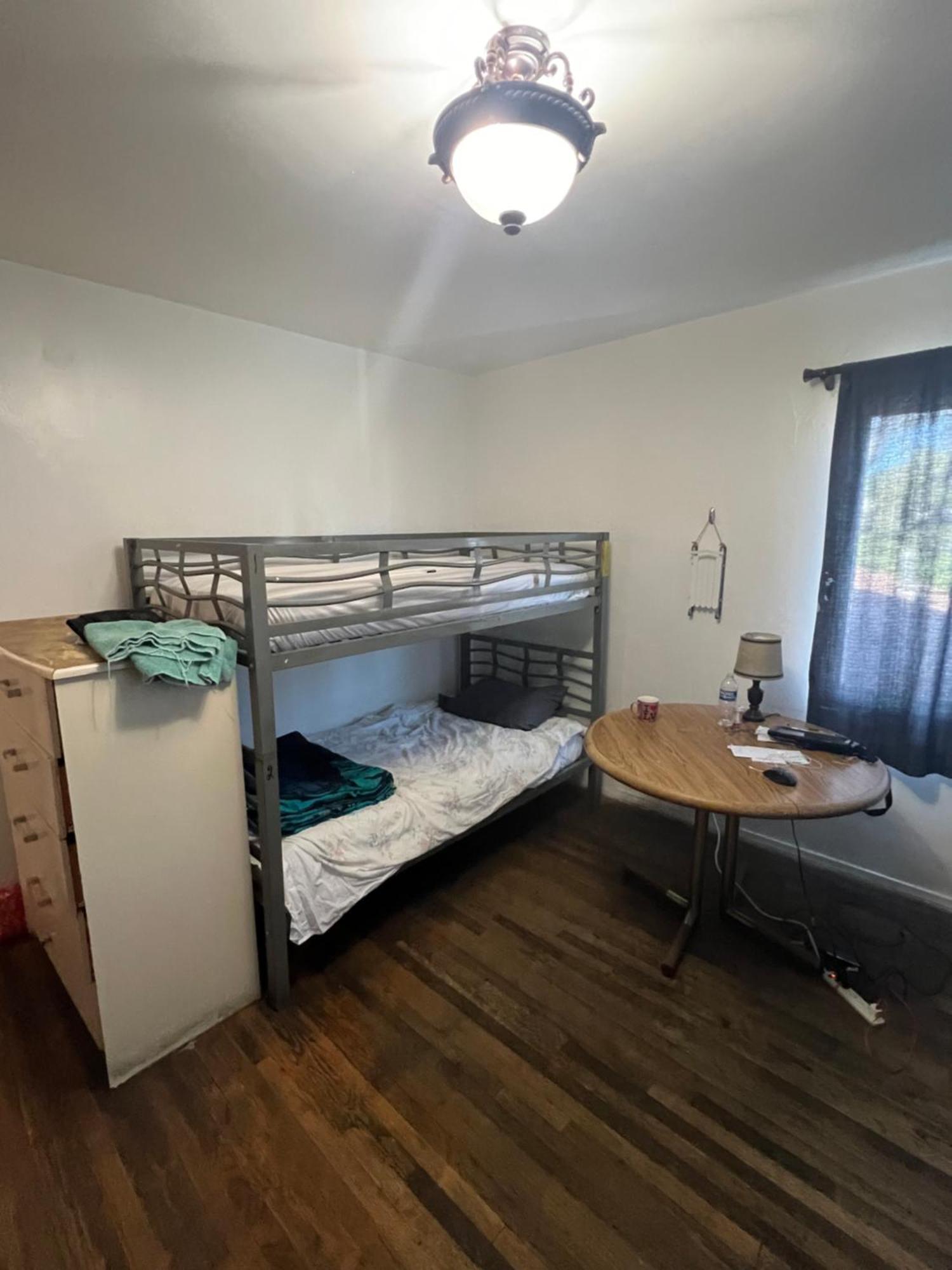 Timen House Hostel *