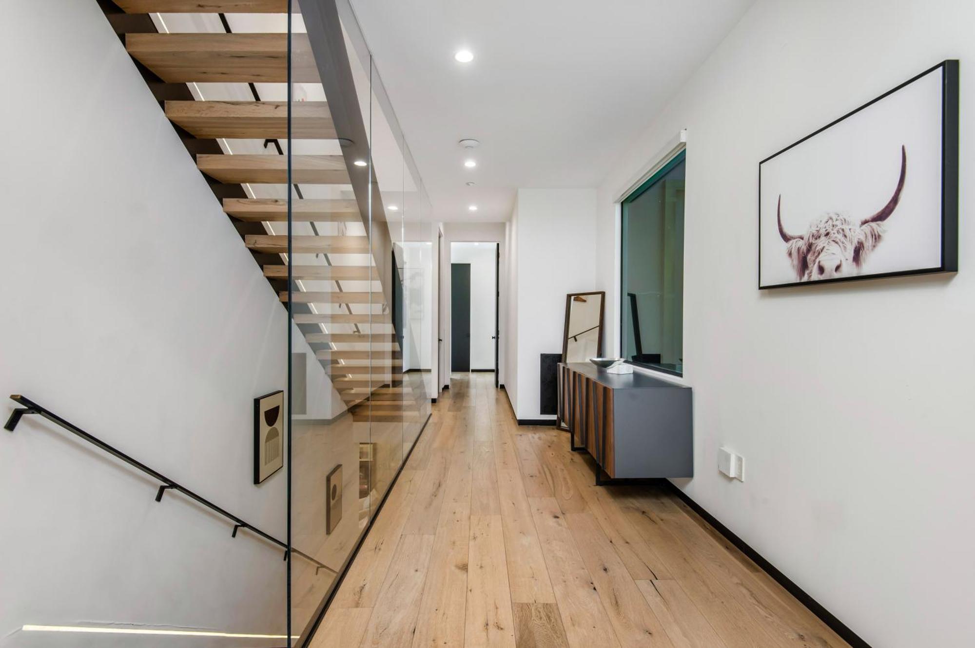 West Hollywood Luxury With Views