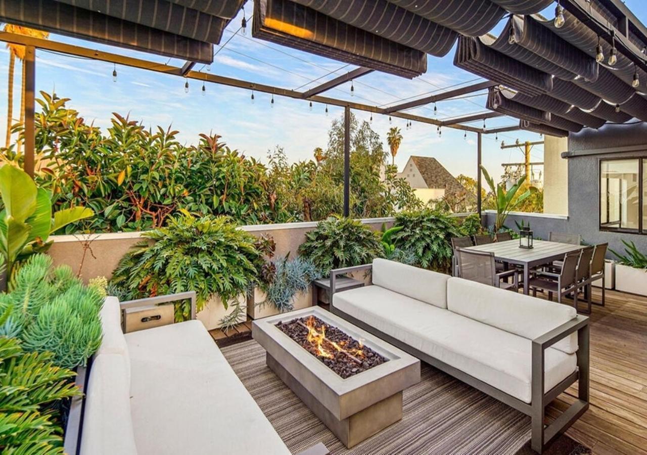Three Bedrooms With Breathtaking Views Apartment
