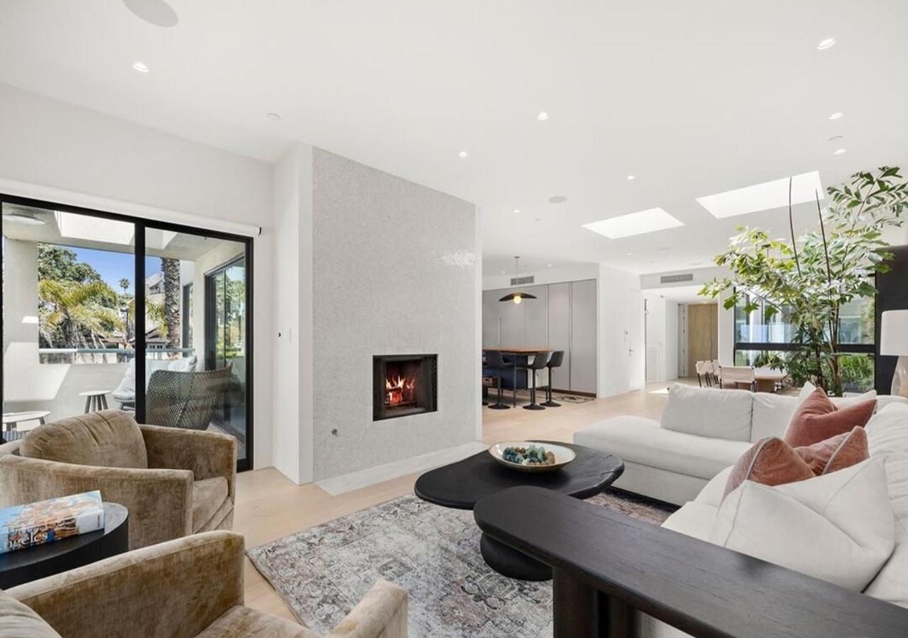 Ocean Park Blv Four Bedrooms Los Angeles