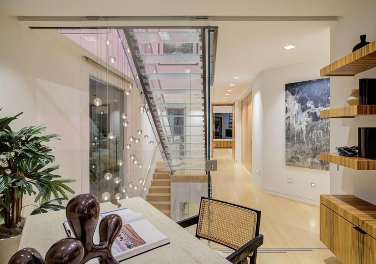 Gorgeous Three Bedroom Versatile *