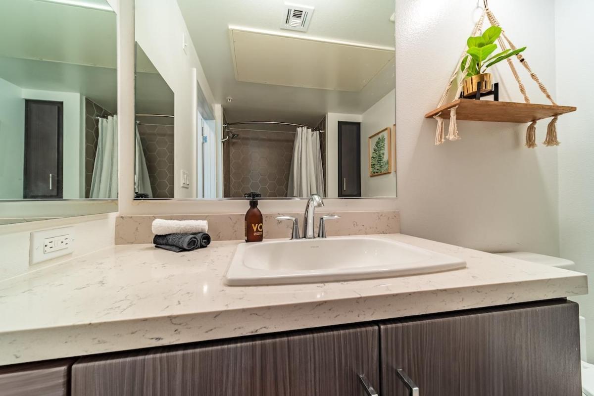 Apartment Sunset Blvd In The Heart Of Hollywood *