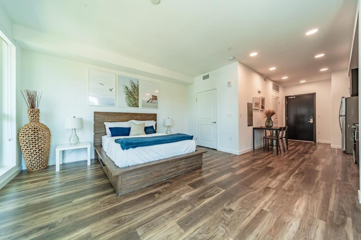 Apartment Sunset Blvd In The Heart Of Hollywood Los Angeles