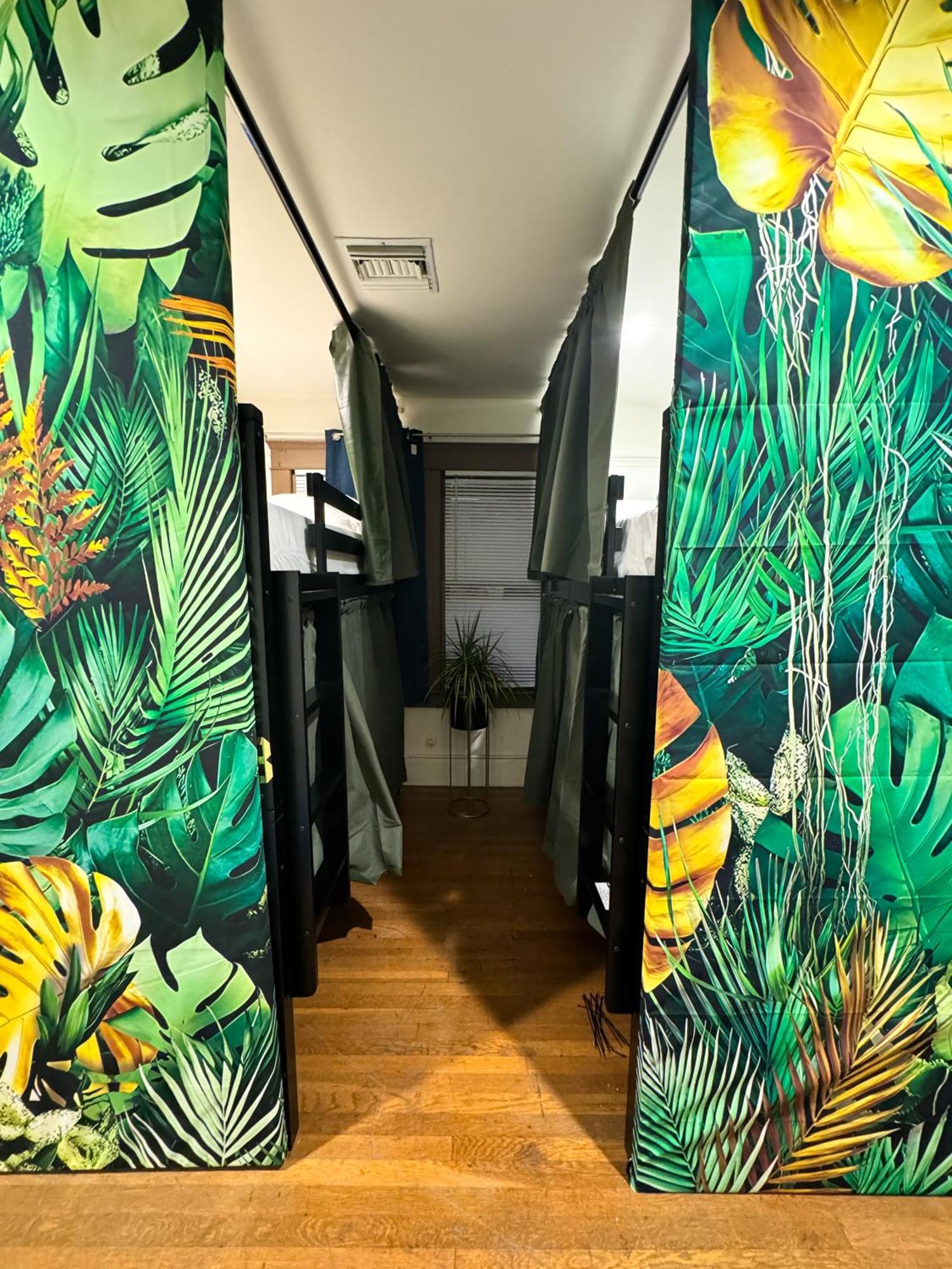 Echo Zen Hostel *
