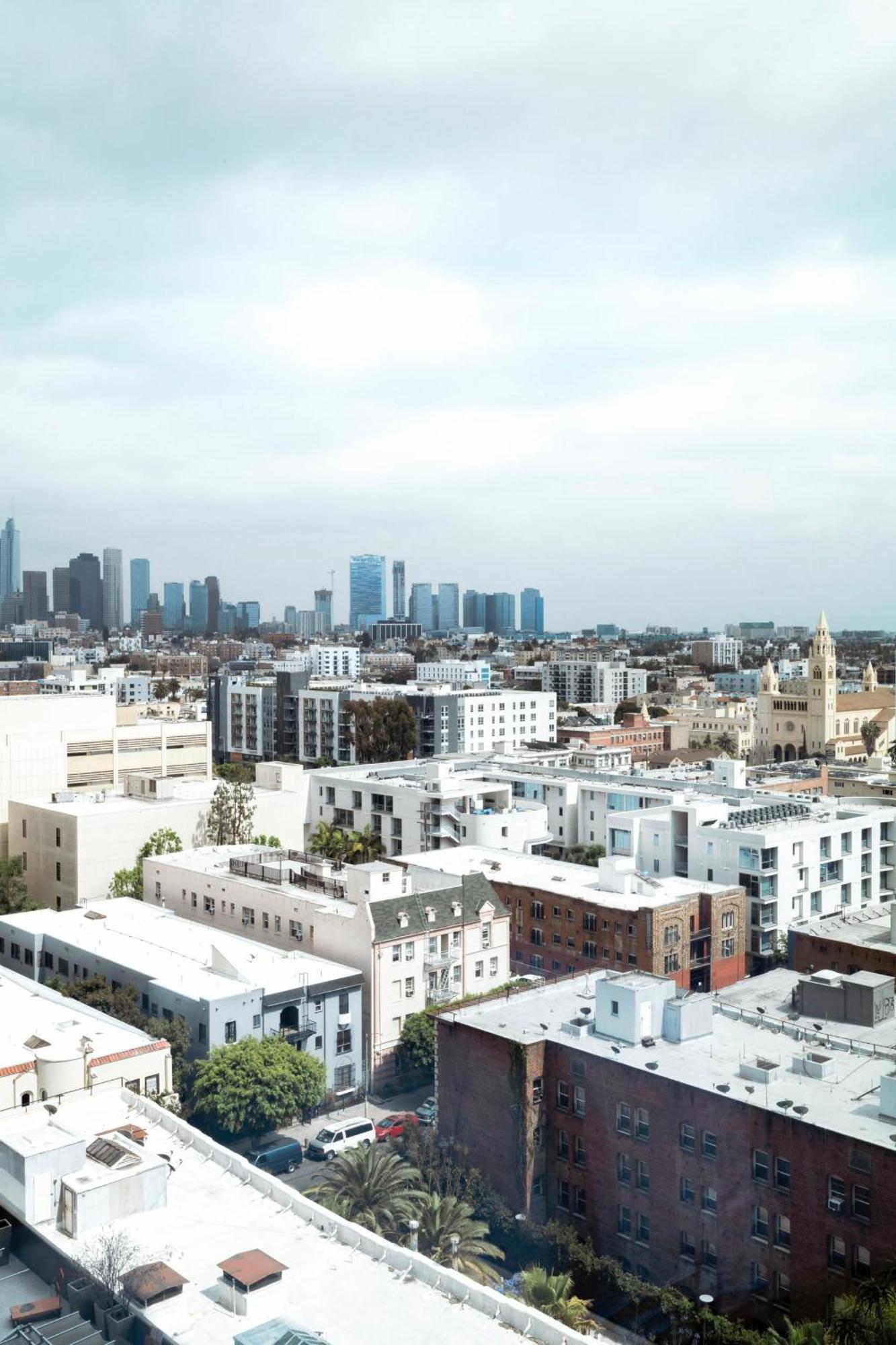 2br Luxury Highrise Retreat Vt * Los Angeles