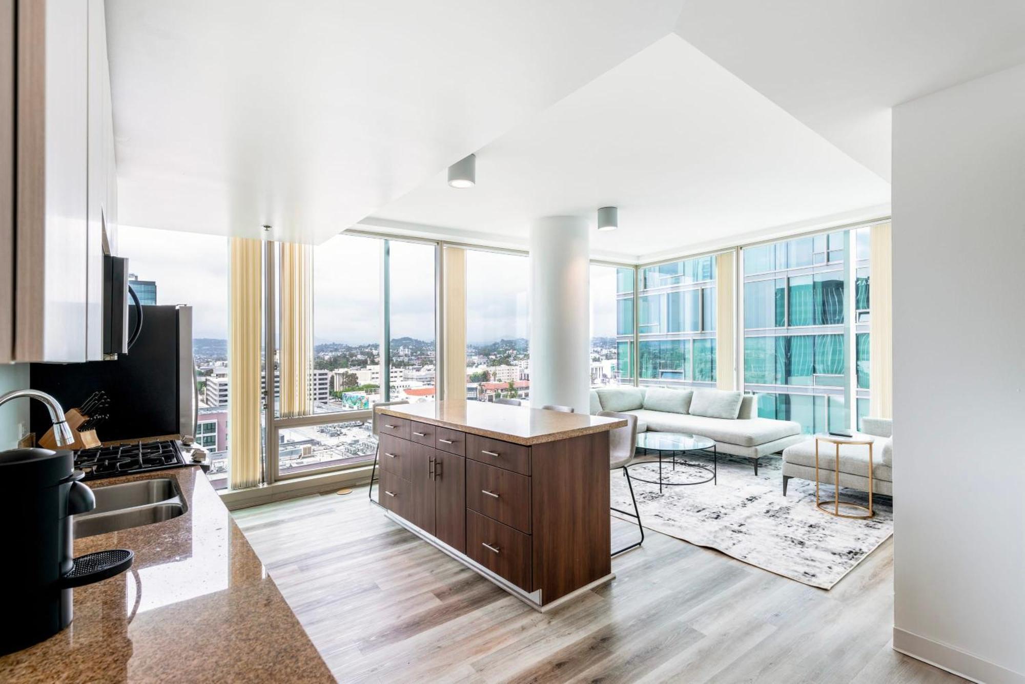 2br Luxury Highrise Retreat Vt Apartment *
