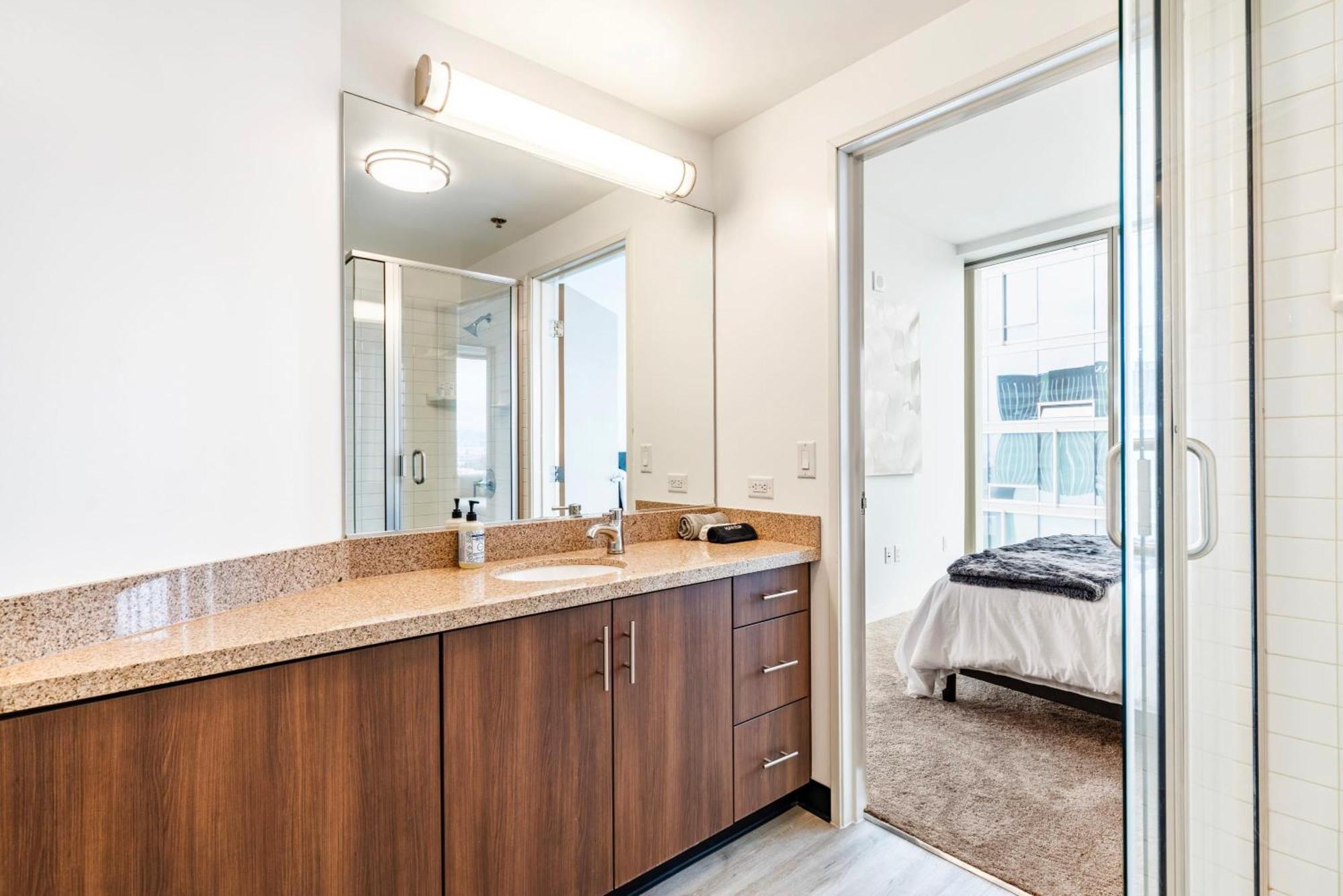 2br Luxury Highrise Retreat Vt * Los Angeles