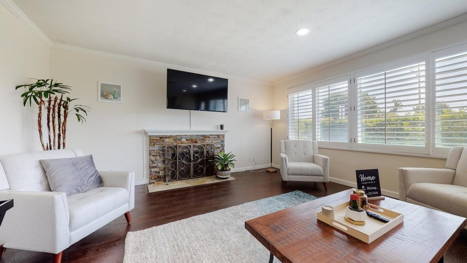 Casa de férias Dazzling Westside 4 Bedroom Home-minutes To The Beach Los Angeles