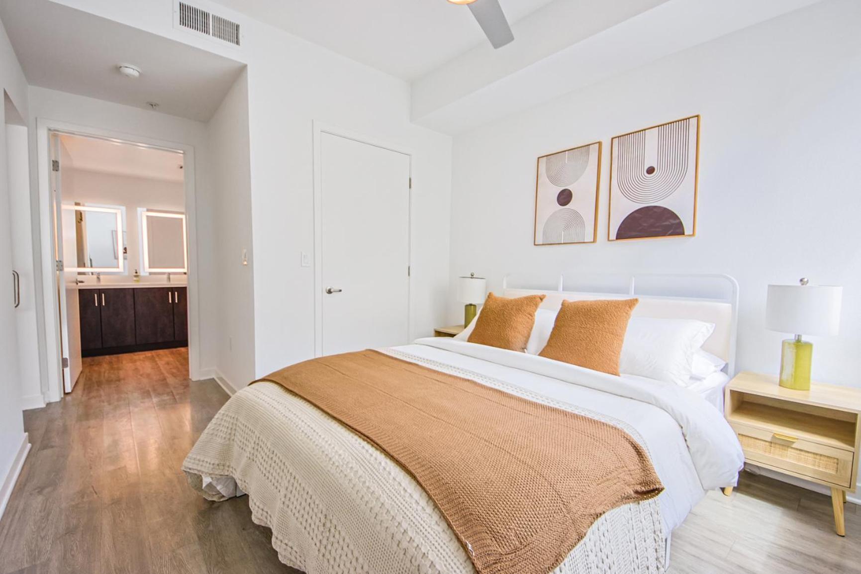 Charming Urban Oasis 2br 1bath *