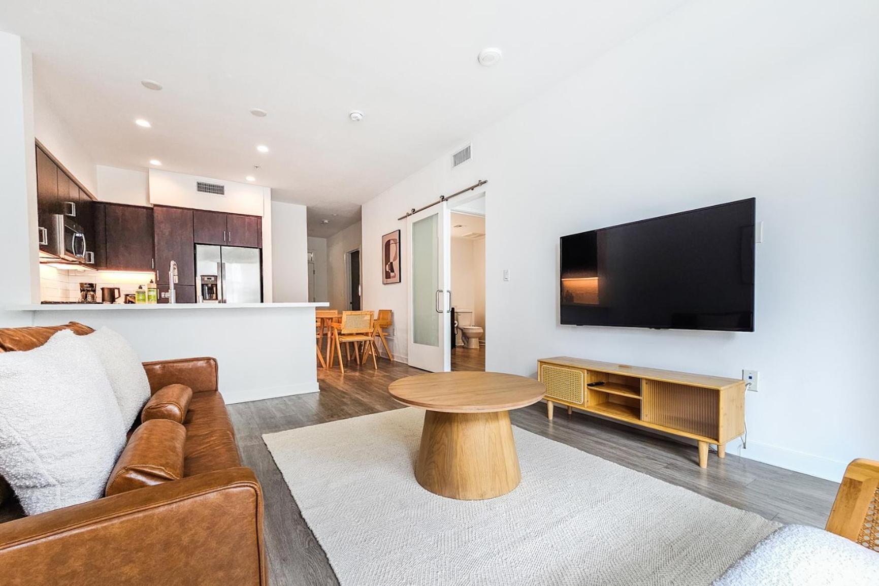 Apartment Charming Urban Oasis 2br 1bath *